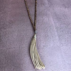 Fringe necklace